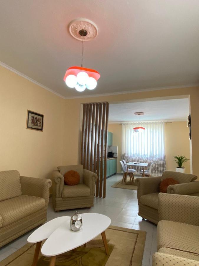 Guest House Tirana Exterior photo
